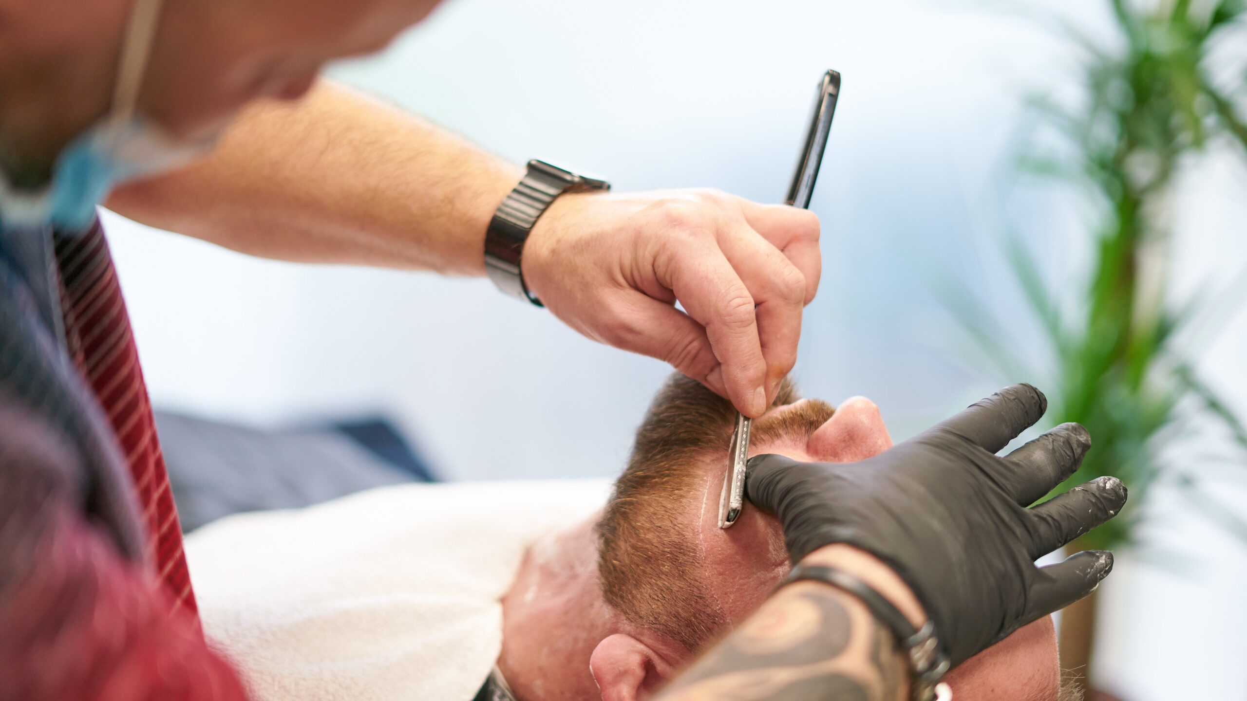 Jerry barber při práci